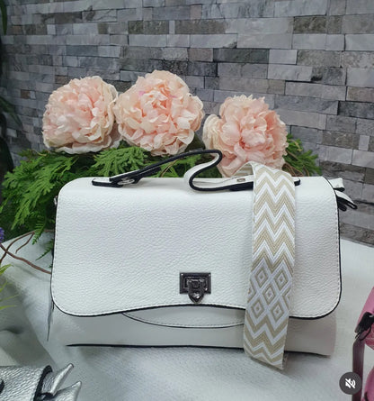 Mala com Alça a Tira-Colo - B